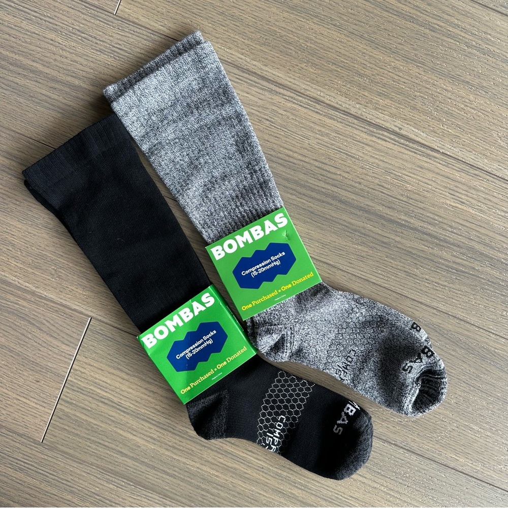 NWT Bombas Everyday Compression Socks Black and Gray